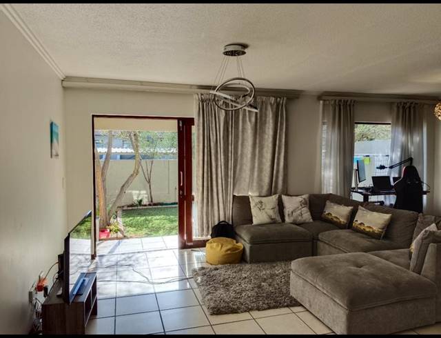 2 BEDROOM APARTMENT FOR SALE IN BROADACRES